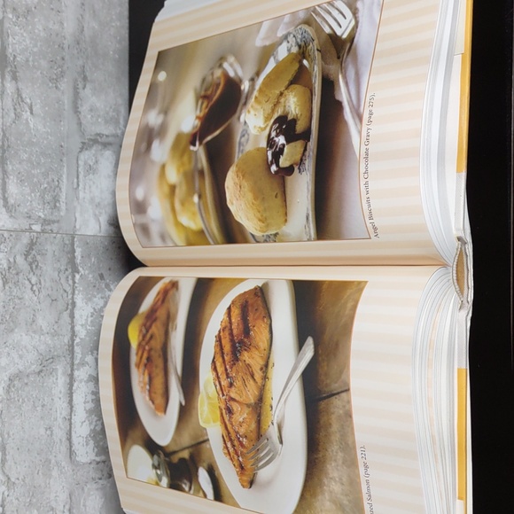 Paula Deen's Southern Cooking Bible - Picture 8 of 11